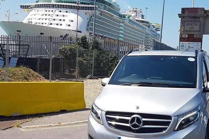 Southampton Cruise Terminal to London with Stopover at Beaulieu Motor Museum
