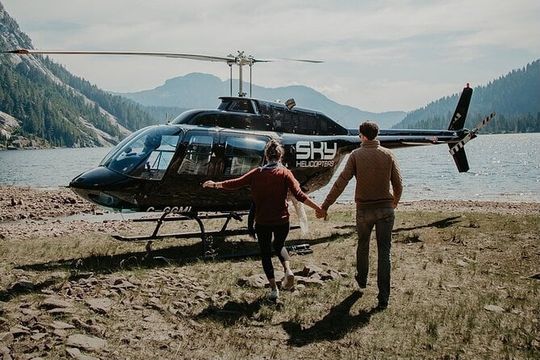 Coast Mountain Landing Helicopter Tours (Depart SKY Hangar)