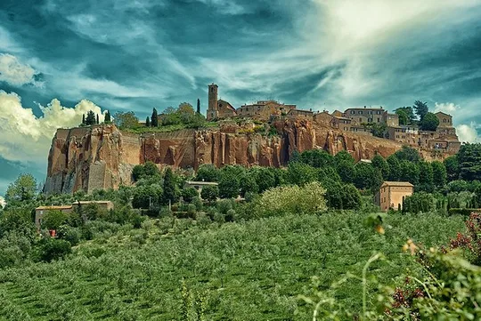 Orvieto and Civita di Bagnoregio SkipTheLine and Lunch from Rome