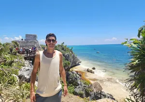 Visit to Tulúm, COBA and a Cenote, with lunch included.