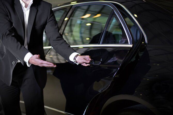 Private car with a driver in Paris