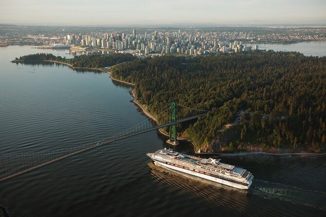 Helicopter Tour of Vancouver City (Depart SKY Hangar)