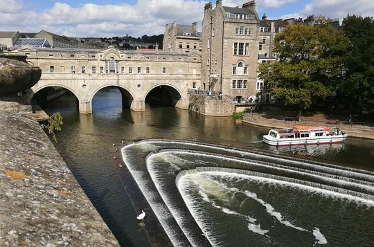 Luxury Private Vehicle Day Hire from & to London via Stonehenge Lacock and Bath