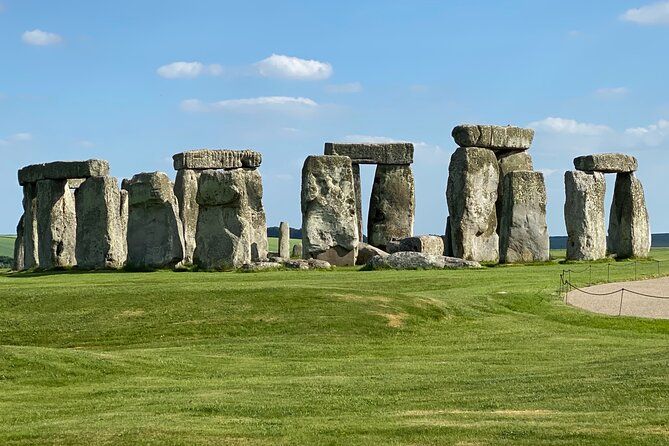 Private Guided Tour of Ancient and Magical Stonehenge