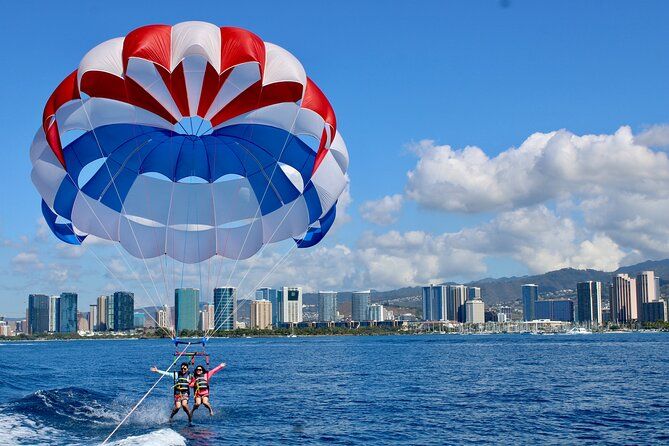 Waikiki and Diamond Head Parasailing Experience