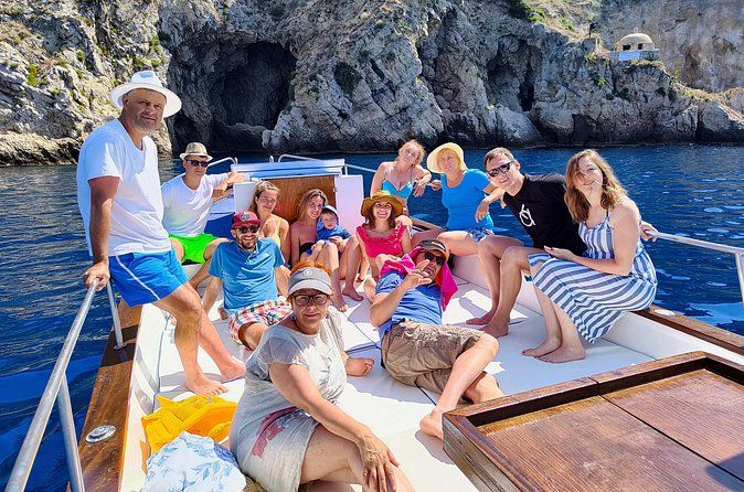 Boat Experiences With Aperitif