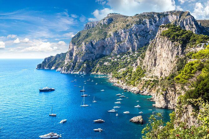 Private Capri Luxury Boat Experience: Cruise, Swim & Sunbathe