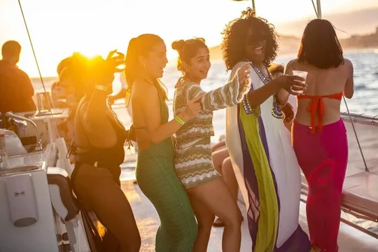 Los Cabos Sunset Party Cruise with Unlimited Open Bar