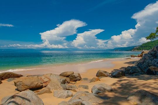 Hiking from Boca de Tomatlan to Playa Las Ánimas