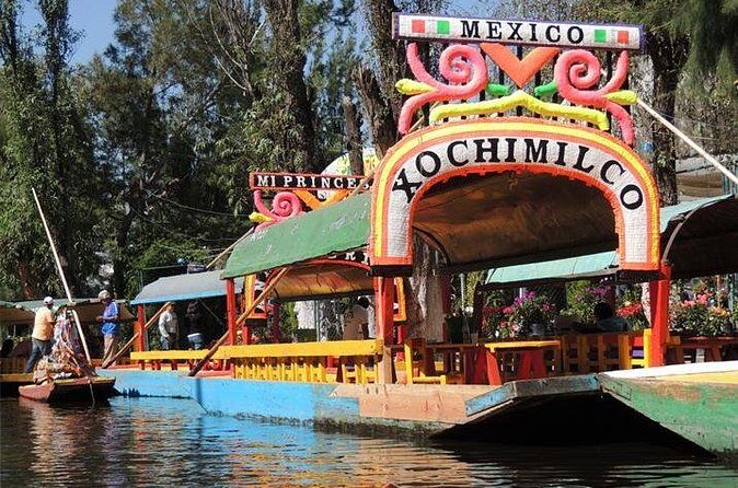 Xochimilco, Coyoacan, UNAM and panoramic view of Casa Frida Kahlo