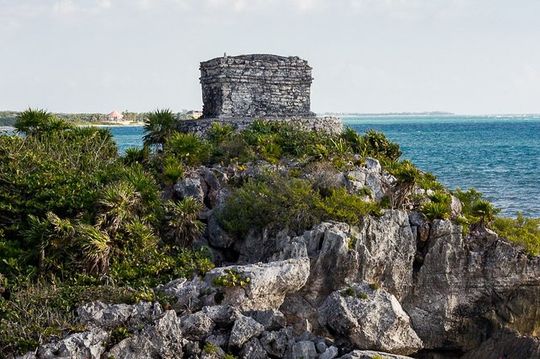 Tulum Ruins & Cenote guided private tour from Tulum and Riviera Maya.