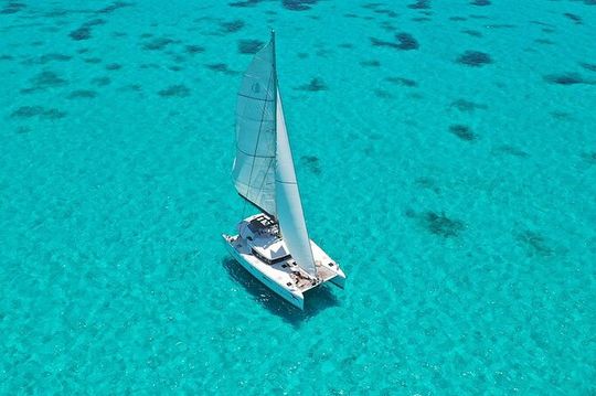 Isla Mujeres Catamaran Plus! Drinks, Snorkel & Beach Club