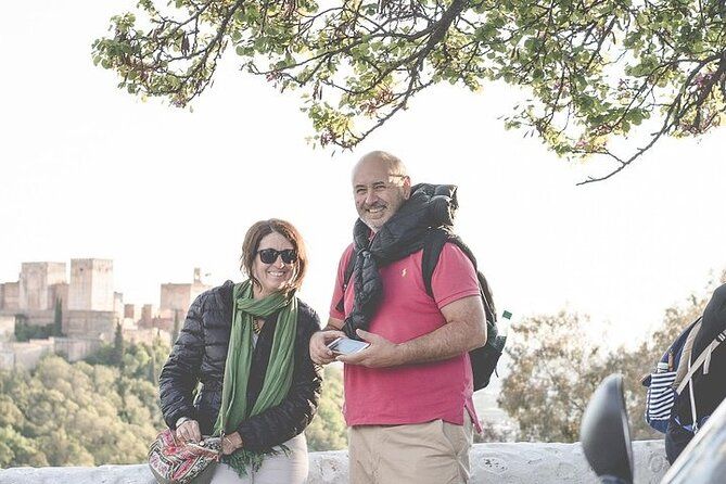 Private Walking Tour with Play Granada