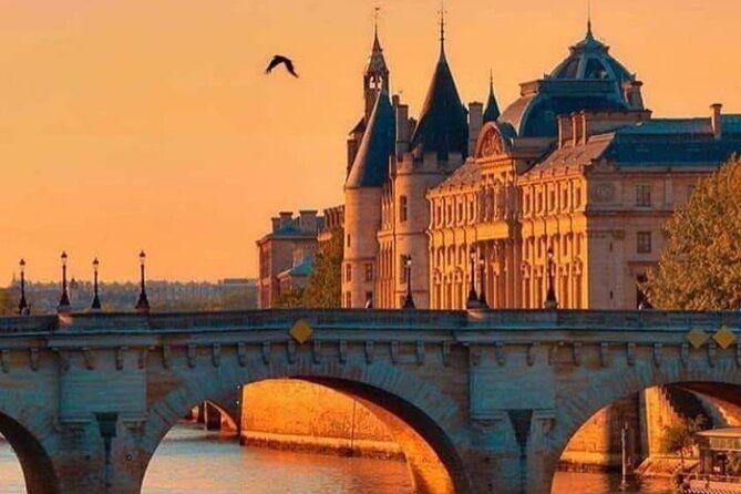Paris Walking Tour, Historical Sites.