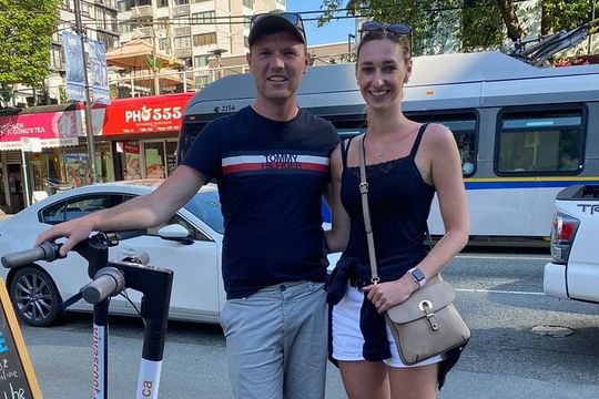 Stanley Park Seawall E-scooter Rental with Self Guided map