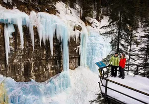 Johnston Canyon Icewalk from Banff AM