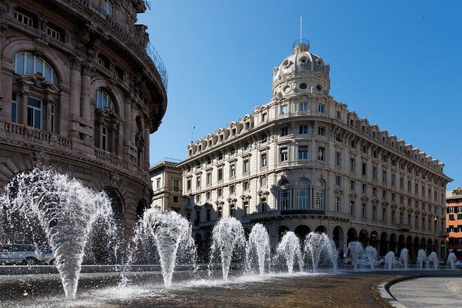 Private 10 hours Tour to Genoa from Milan