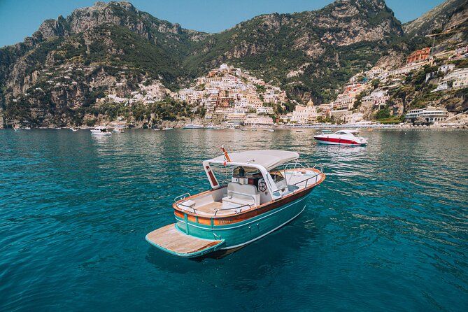Shared boat tour to the Amalfi Coast from Sorrento