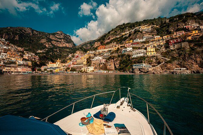 Discover the essence of the Amalfi Coast aboard Calypso