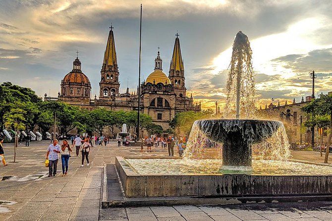 Private Tour Guadalajara Historic Center and Tlaquepaque from Mexico City