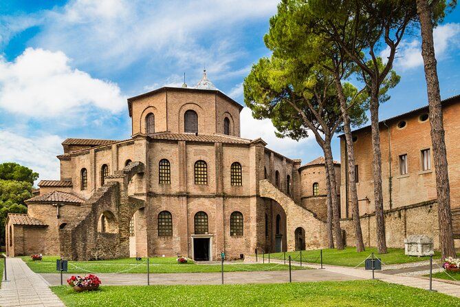 Private direct transfer: Florence to Ravenna, with local driver