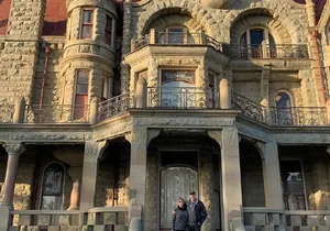 Historical Landmarks Tour of Victoria Grand City and Craigdarroch Castle