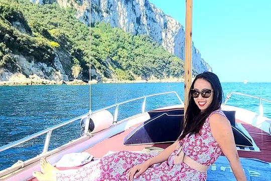 Private boat tour along the coast of Capri : 2 hours of beauty
