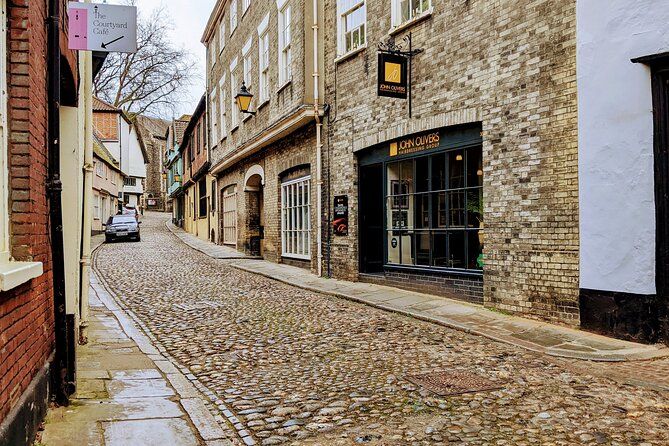 Norwich Medieval Mystery: Stranger Escape Exploration Game