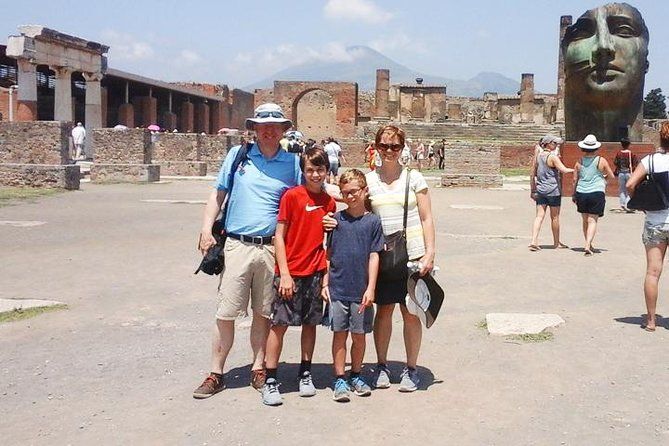 Rome to Pompeii for Kids and Families with lunch at Winefarm