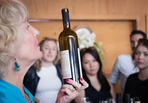 Taste of the Valley Wine Tour