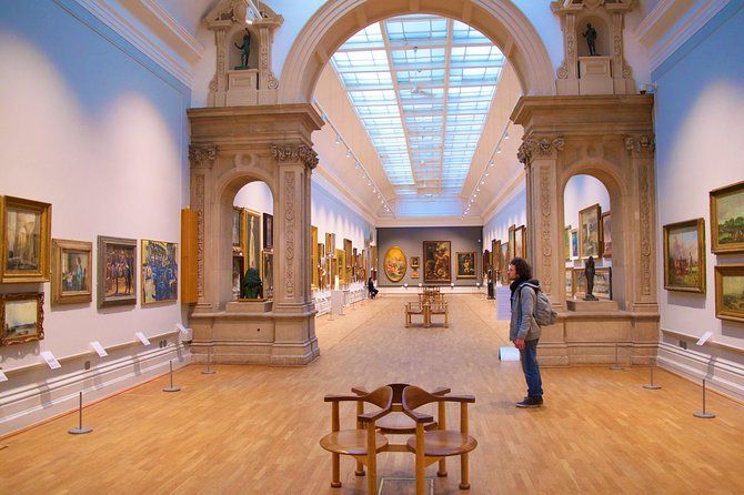 Louvre Museum with private guide
