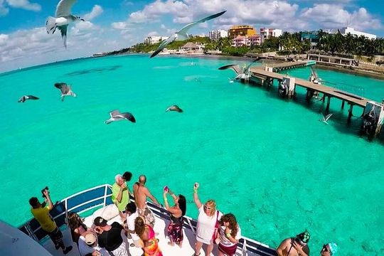 Couples Price Party at Isla Mujeres Unlimited! From Cancun
