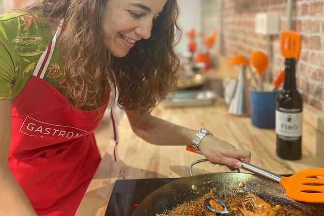 Paella and Burnt Basque Cheesecake Cooking Class (in Bilbao)