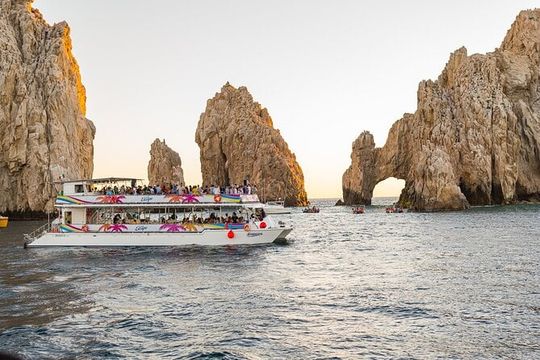 Cabo Sunset Dinner Cruise: Fajitas, Lands End and Party