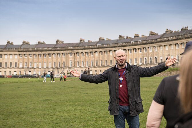 Full-Day Private Tour of Stonehenge and Bath with Pickup