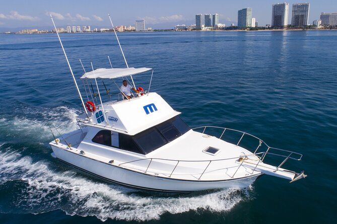 Private 38ft Boat Charter: Fishing & Snorkeling Cruise