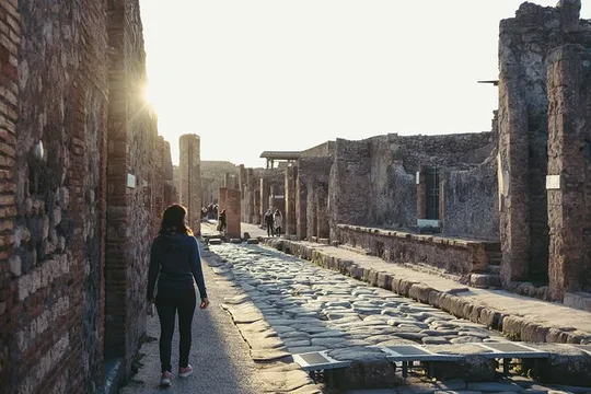 Pompeii Skip-the-Line Ticket and Virtual Museum