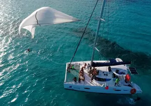 Tour Catamaran Isla Mujeres With Open Bar