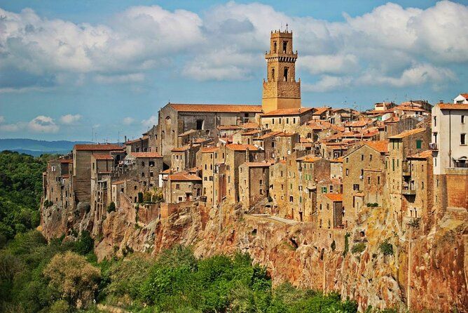 Private Etruscan Discovery: Pitigliano, Orvieto & Wine Design