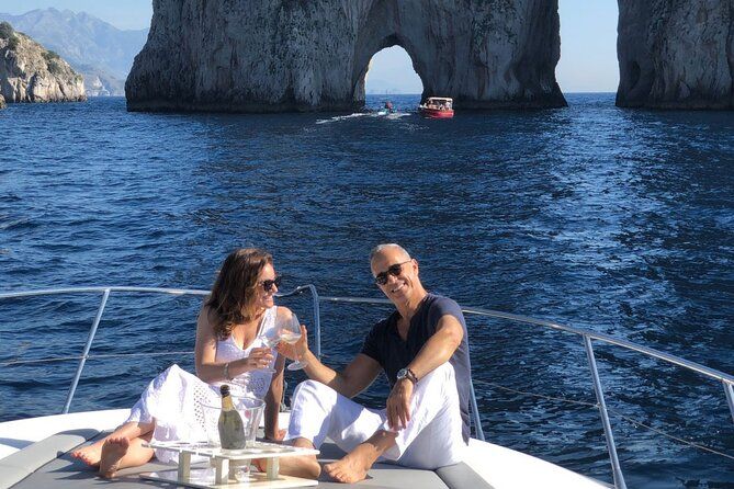Half day to discover the fascinating island of Capri