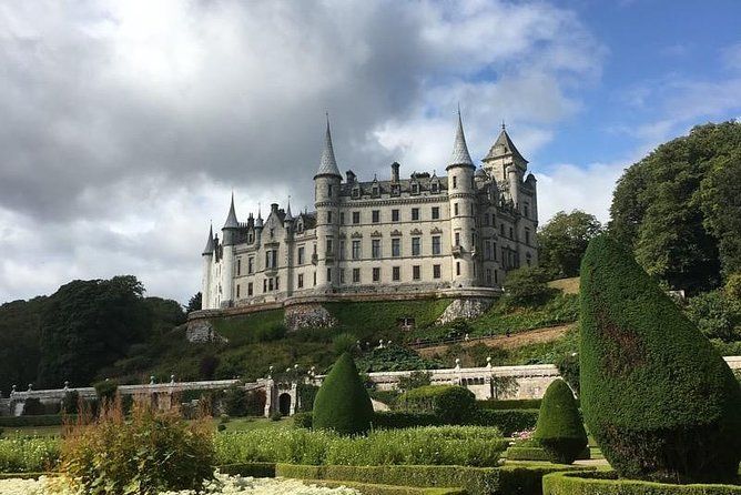 See Stunning Dunrobin Castle and taste “Scotlands Water of Life”