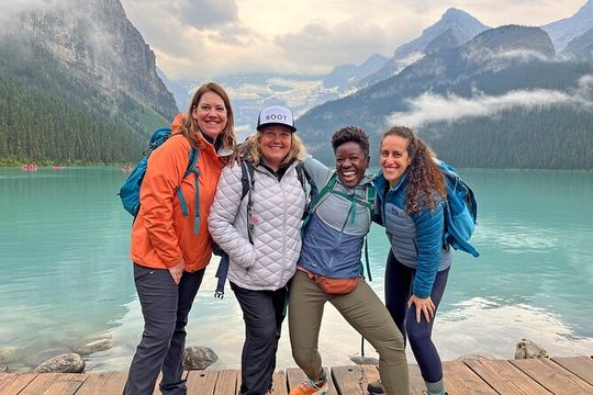 Moraine Lake and Lake Louise Sightseeing Half Day Tour