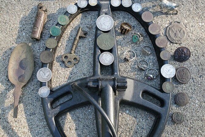 Kenosha Metal Detecting Tour to Simmons Island Beach
