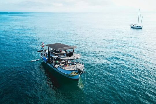 Private Yacht Charter ChicaFUN 2 Waterslides All Inclusive