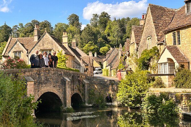 Private Tour to Stonehenge, Bath and The Cotswolds