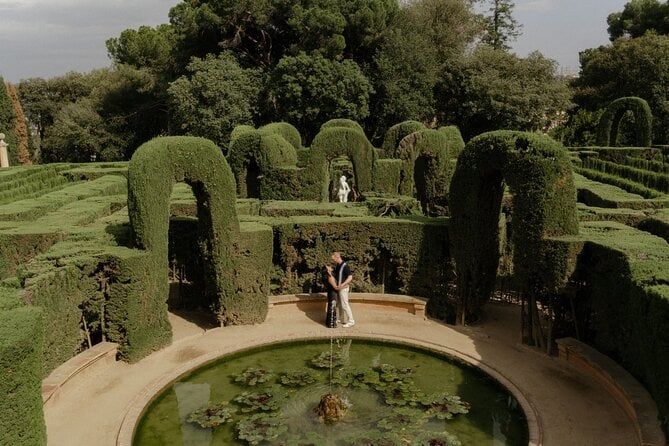Private Photo Session with a Local Photographer in Barcelona