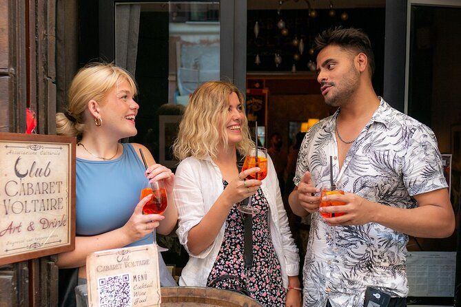 Rome Night Tipsy Tour & Bar Crawl with Forbidden History