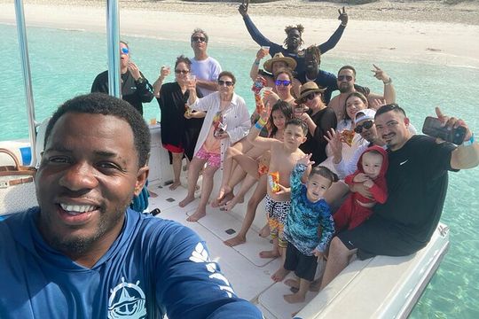 Pigs Beach, Green Turtle Cay, Rose Island Private Tour