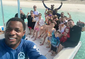 Pigs Beach, Green Turtle Cay, Rose Island Private Tour