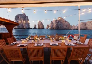 Private Luxury Yacht Cruise on Tu Enamorado